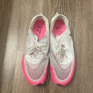 nike zoomx vaporfly next% 2